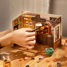 Load image into Gallery viewer, Miniature House - Becka's Baking House