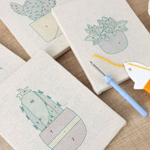 Load image into Gallery viewer, Punch Needle Kits (4 pieces) with frames - Modern Plant Pots