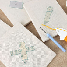 Load image into Gallery viewer, Punch Needle Kits (4 pieces) with frames - Drawing Essentials