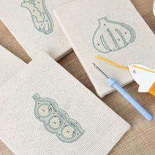 Load image into Gallery viewer, Punch Needle Kits (4 pieces) with frames - Garden Picks