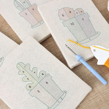 Load image into Gallery viewer, Punch Needle Kits (4 pieces) with frames - Little Succulent Pots 1