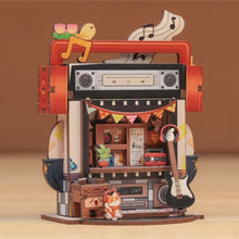 Load image into Gallery viewer, Miniature House - Record Store