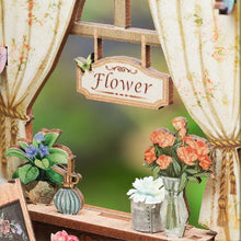 Load image into Gallery viewer, Miniature House - Blossom Florists