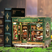Load image into Gallery viewer, Miniature House - Blossom Florists