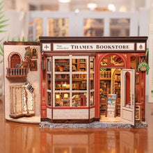 Load image into Gallery viewer, Miniature House - Thames Bookstore Figured'Art