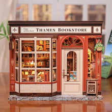 Load image into Gallery viewer, Miniature House - Thames Bookstore