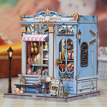 Load image into Gallery viewer, Miniature House - Sweet Marie
