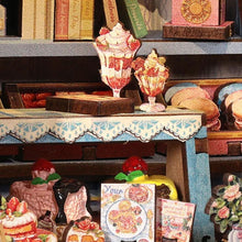 Load image into Gallery viewer, Miniature House - Sweet Marie