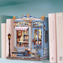 Load image into Gallery viewer, Miniature House - Sweet Marie