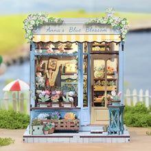 Load image into Gallery viewer, Miniature House - Anna's Blue Blossom Figured'Art