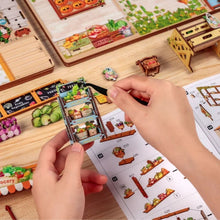 Load image into Gallery viewer, Miniature House - The Greens' Grocery