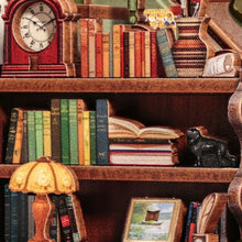 Load image into Gallery viewer, Miniature House - Gallery Bookstore