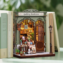 Load image into Gallery viewer, Miniature House - Gallery Bookstore