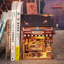 Load image into Gallery viewer, Miniature House - Old Quarter of Choshi