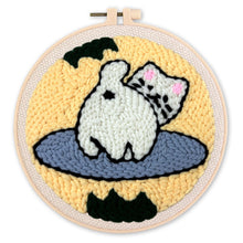 Load image into Gallery viewer, Punch Needle Kit - Playful Cat