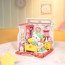 Load image into Gallery viewer, Miniature House - Mousse's Sweet Night Figured'Art