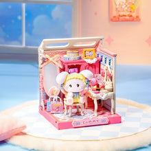 Load image into Gallery viewer, Miniature House - Cammy's Beauty Moment Figured'Art