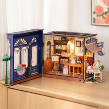 Load image into Gallery viewer, Miniature House - Leisure Time Tea Room