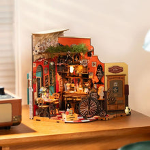 Load image into Gallery viewer, Miniature House - Cheers Bar &amp; Dining