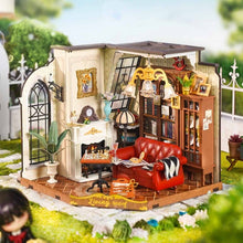Load image into Gallery viewer, Miniature House - Catherine's Living Room Figured'Art