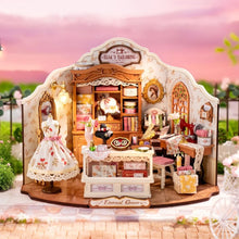 Load image into Gallery viewer, Miniature House - Elsa's Tailoring Figured'Art
