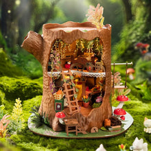 Load image into Gallery viewer, Miniature House - Fairytale Tree House Figured'Art
