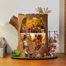 Load image into Gallery viewer, Miniature House - Fairytale Tree House