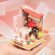 Load image into Gallery viewer, Miniature House - Bubble Bath in Bathroom