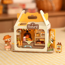Load image into Gallery viewer, Miniature House - Teddy's Breadbox