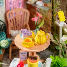 Load image into Gallery viewer, Miniature House - Fancy Tea Yard