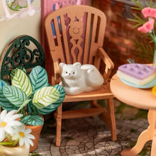 Load image into Gallery viewer, Miniature House - Fancy Tea Yard