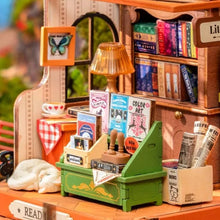 Load image into Gallery viewer, Miniature House - The Muse Bookshop