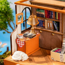 Load image into Gallery viewer, Miniature House - The Muse Bookshop