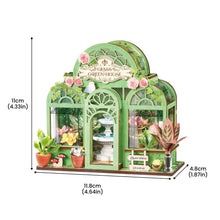 Load image into Gallery viewer, Miniature House - Green Fountain Garden