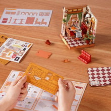 Load image into Gallery viewer, Miniature House - Champs-Élysées Bistro