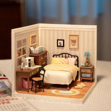 Load image into Gallery viewer, Miniature House - Sweet Dream Bedroom