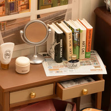 Load image into Gallery viewer, Miniature House - Sweet Dream Bedroom