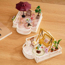 Load image into Gallery viewer, Miniature House - Chic Café Terrace