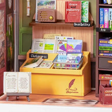 Load image into Gallery viewer, Miniature House - Memory Book Store