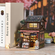 Load image into Gallery viewer, Miniature House - The Showa Store