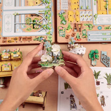 Load image into Gallery viewer, Miniature House - Windsor Flower House