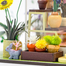 Load image into Gallery viewer, Miniature House - Sunshine Flower