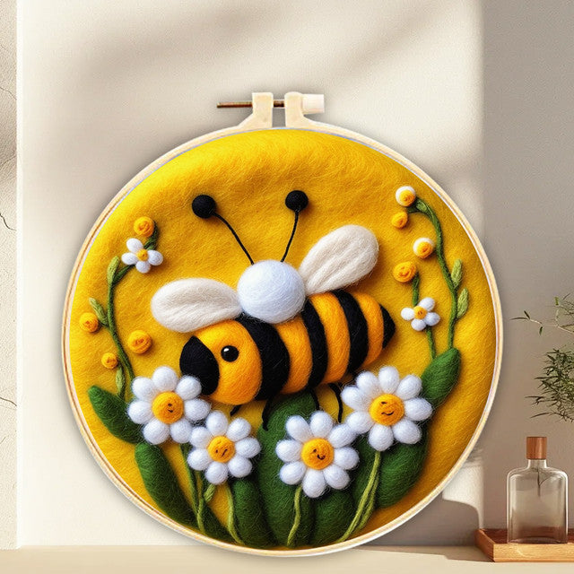Needle Felting kit - Bee on Flowers