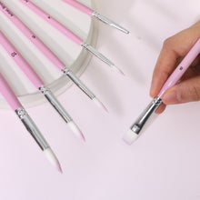 Load image into Gallery viewer, Essential 6-Piece Multisize Paint Brush Set