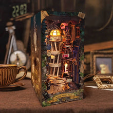 Load image into Gallery viewer, DIY Book Nook Kit - Magic Night Alley Figured'Art