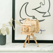 Load image into Gallery viewer, 3D Puzzle - Vintage Camera
