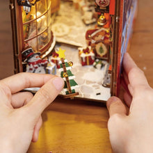 Load image into Gallery viewer, DIY Book Nook kit - Christmas Street