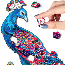 Load image into Gallery viewer, Wooden Puzzle - Peacock