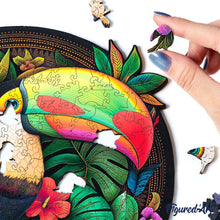 Load image into Gallery viewer, Wooden Puzzle - Tropical Toucan