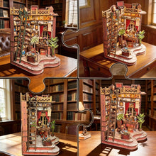 Load image into Gallery viewer, Miniature House - Winding Alley Library